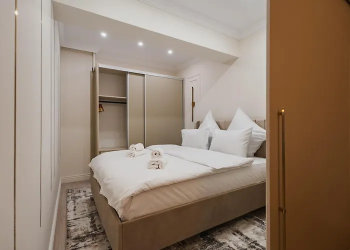 Soft Elegance By Blvd 51b7 - Modern With Refined Comfort *