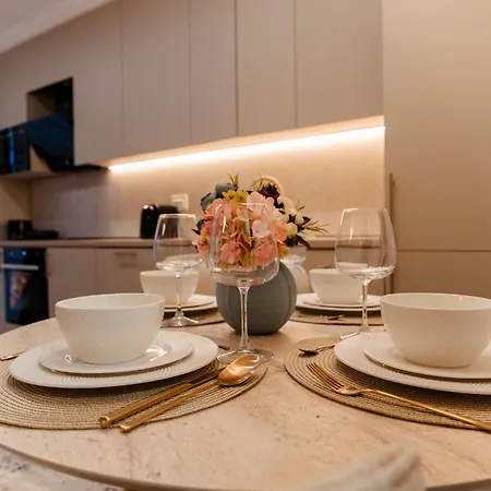 Ivory Garden Studio by Blvd 51B7 - Premium Voluntari Stay * Bukarest