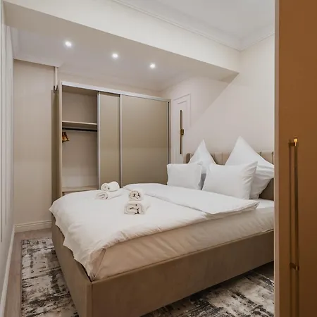 Ivory Garden Studio by Blvd 51B7 - Premium Voluntari Stay *