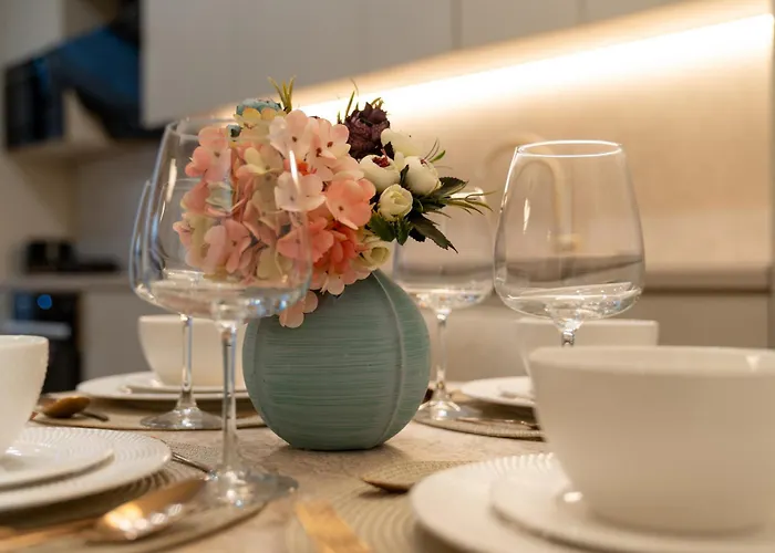 Soft Elegance By Blvd 51b7 - Modern With Refined Comfort Διαμέρισμα *