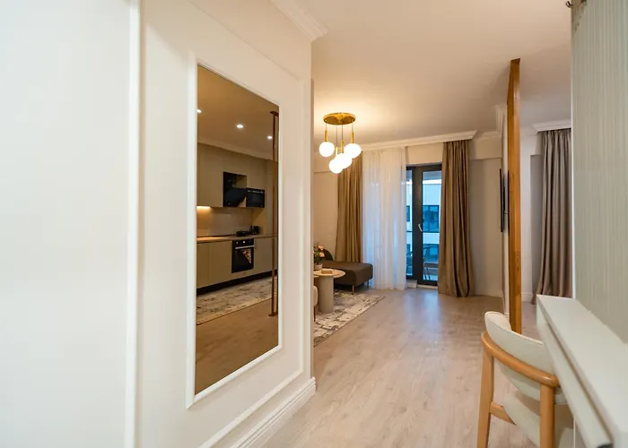 Soft Elegance By Blvd 51b7 - Modern With Refined Comfort Apartament *